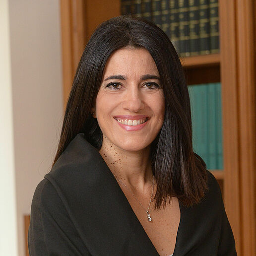 Dott.ssa Doriana de Luca, Rechtsanwältin für deutsch-italienisches Arbeitsrecht Profilbild Dott.ssa Doriana de Luca, Rechtsanwältin spezialisiert auf deutsch-italienisches Arbeitsrecht