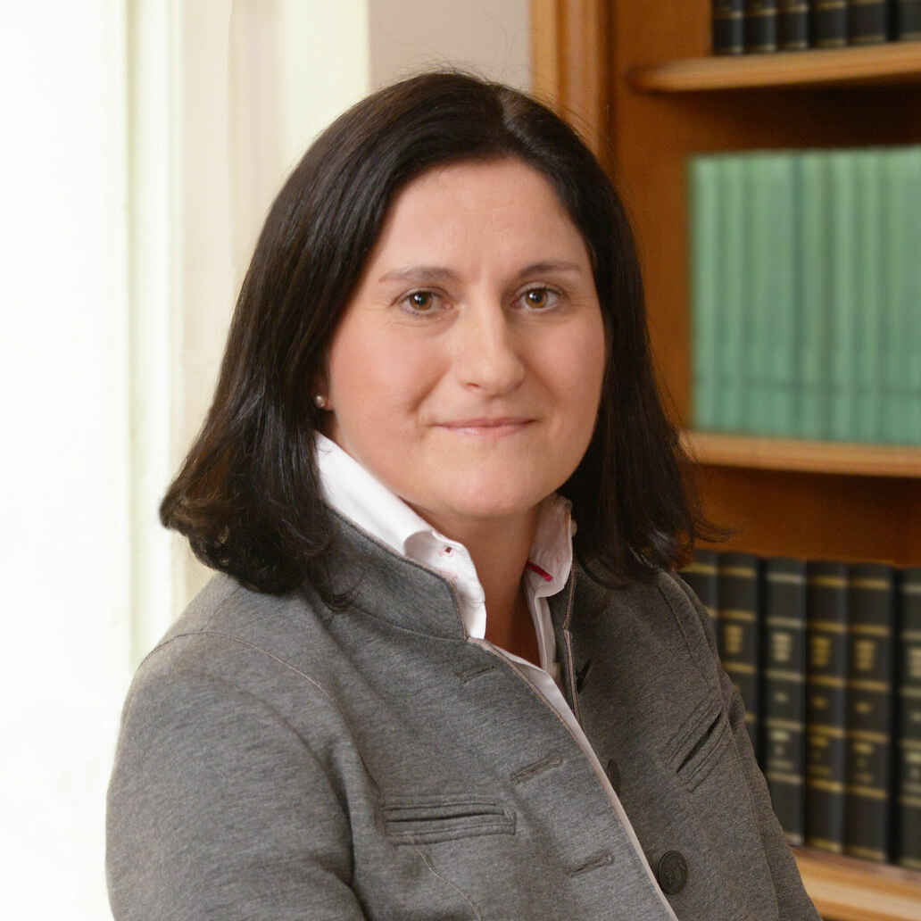 lawyer-viviana-ramon